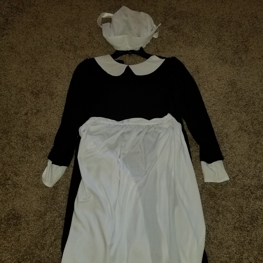 Pilgrim Costume